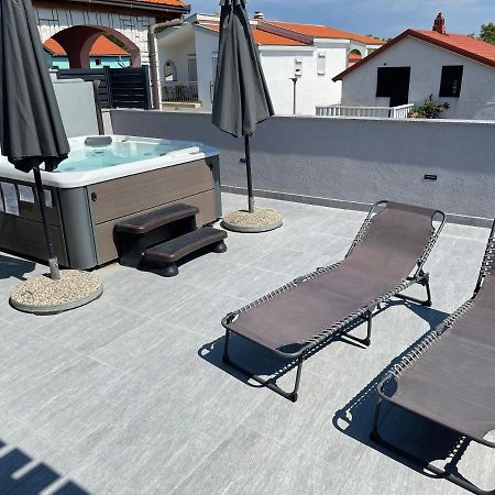 Vila Pedinka Villa Vir Exterior foto